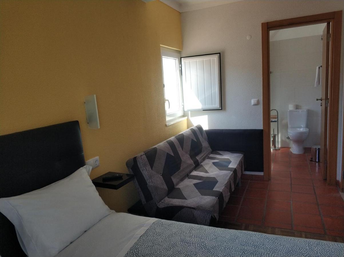 Alojamentos Vitinho - Vila Nova Milfontes Вила-Нова-де-Мильфонт Экстерьер фото
